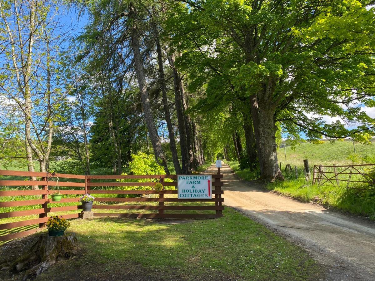 Parkmore Holiday Cottages Dufftown Exterior photo